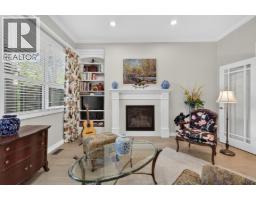 3901 Gallaghers Circle, Kelowna, BC V1W3Z9 Photo 18