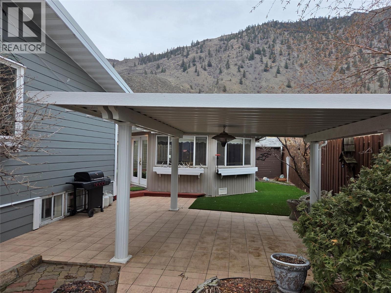 2546 Upper Bench Road, Keremeos