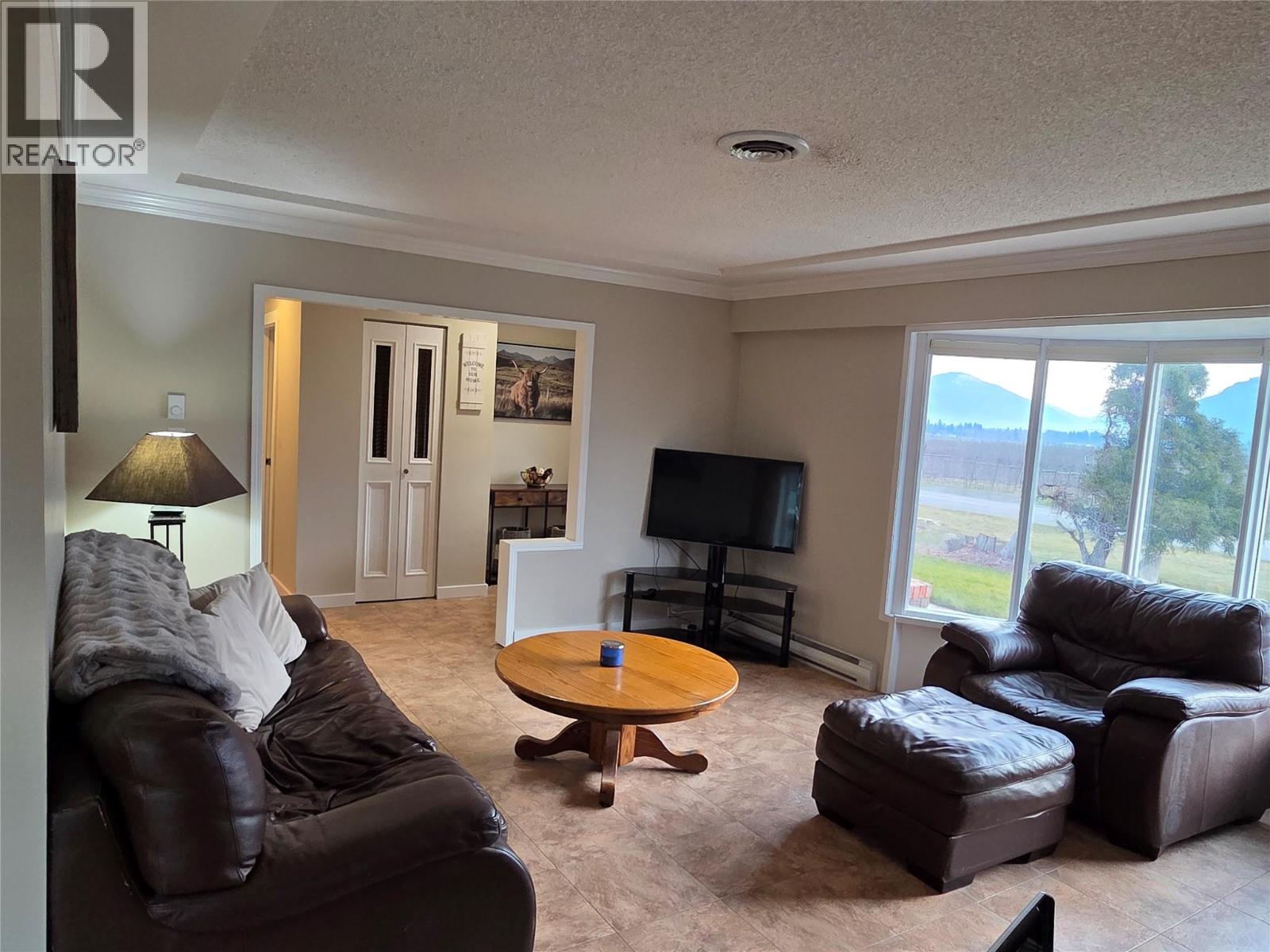 2546 Upper Bench Road, Keremeos