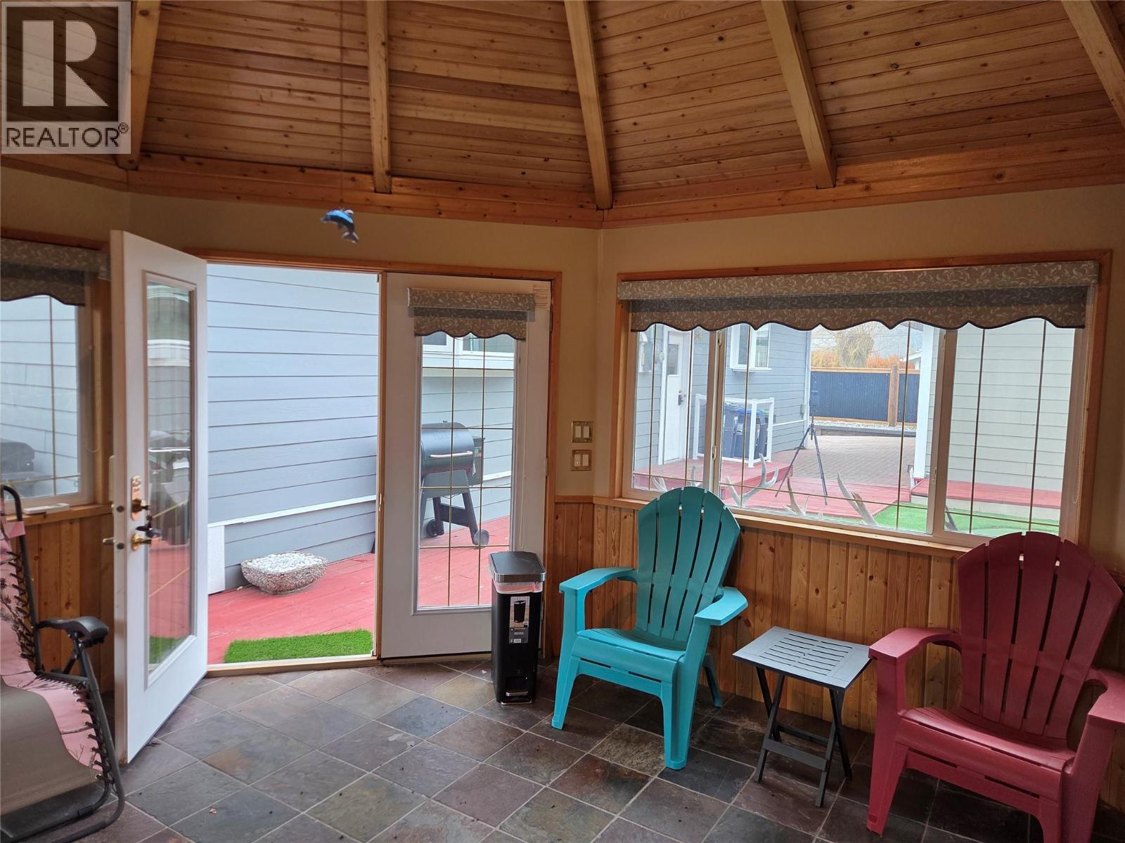 2546 Upper Bench Road, Keremeos