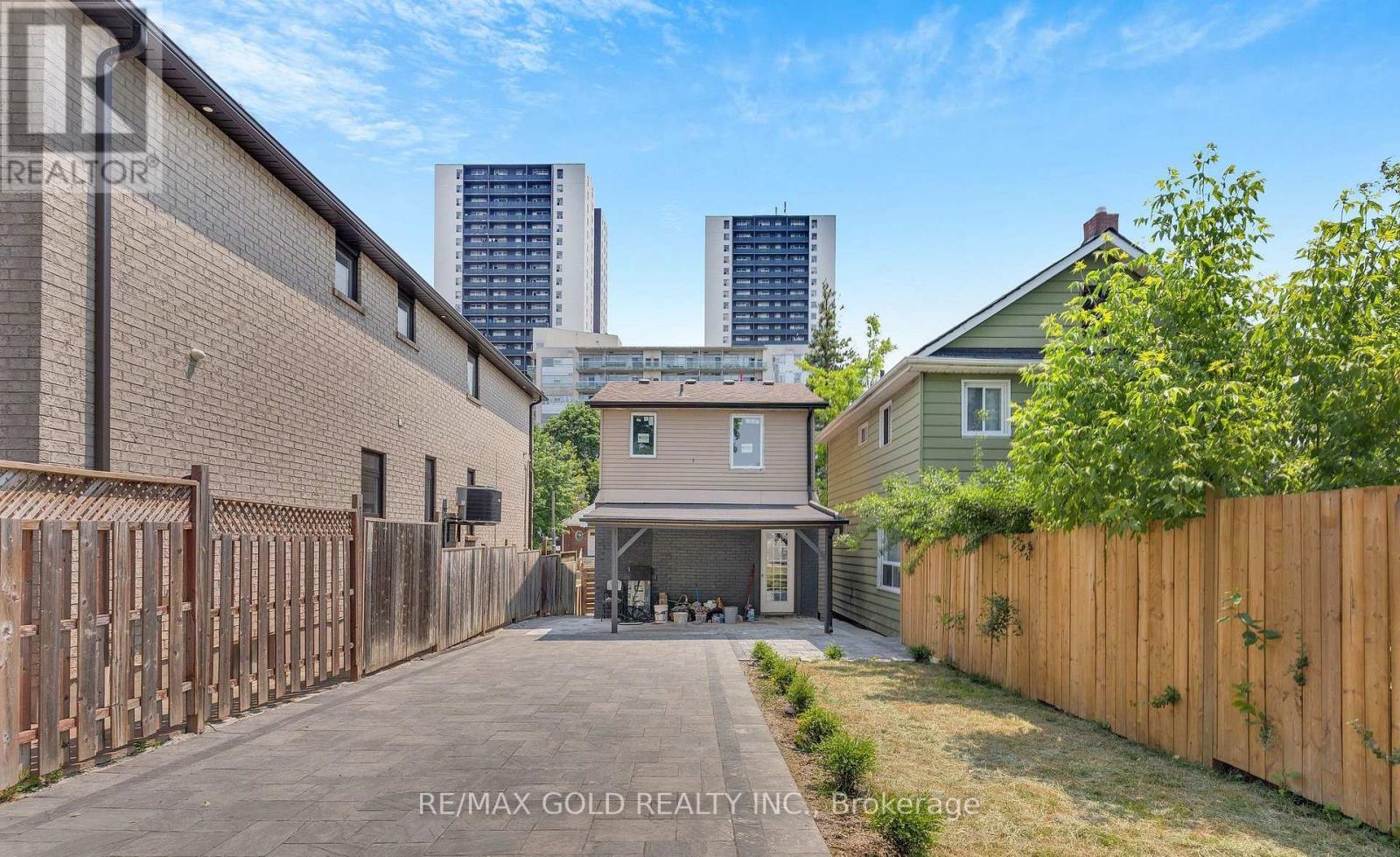 8 FAIRGLEN CRESCENT - Image 42