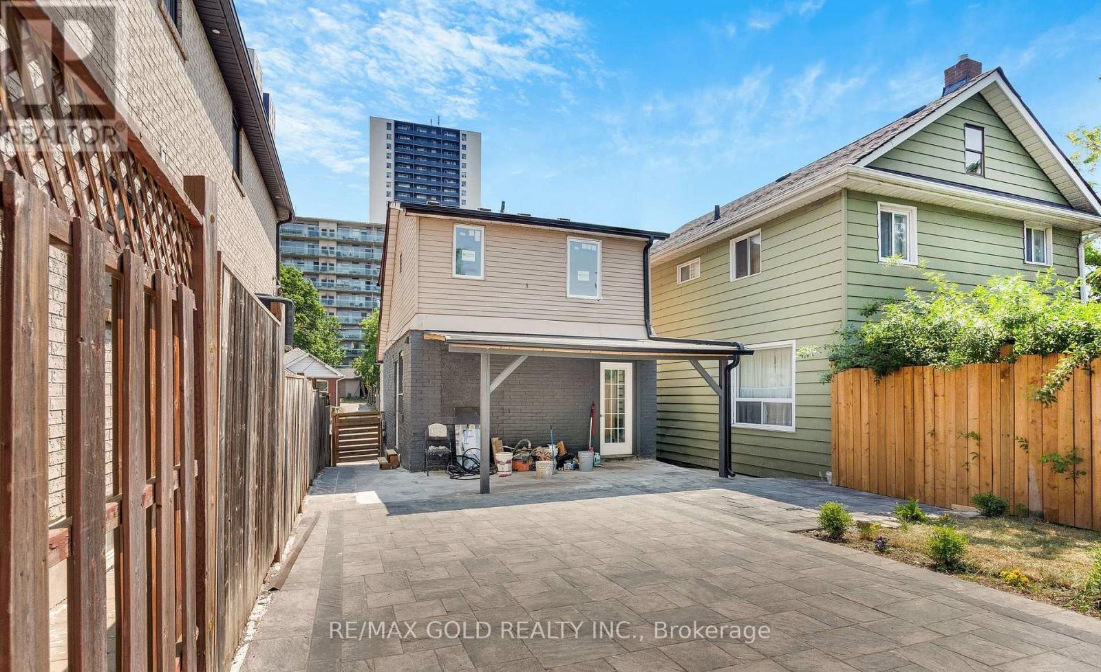 8 FAIRGLEN CRESCENT - Image 45