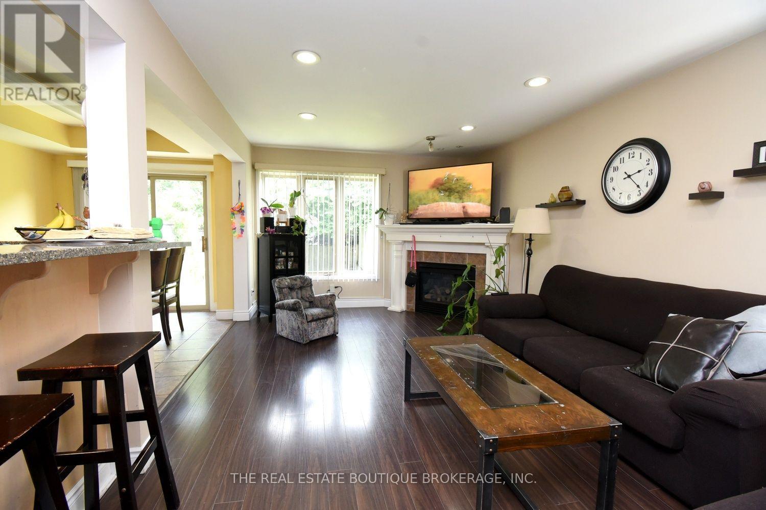 509 SOUTHRIDGE DRIVE - 12