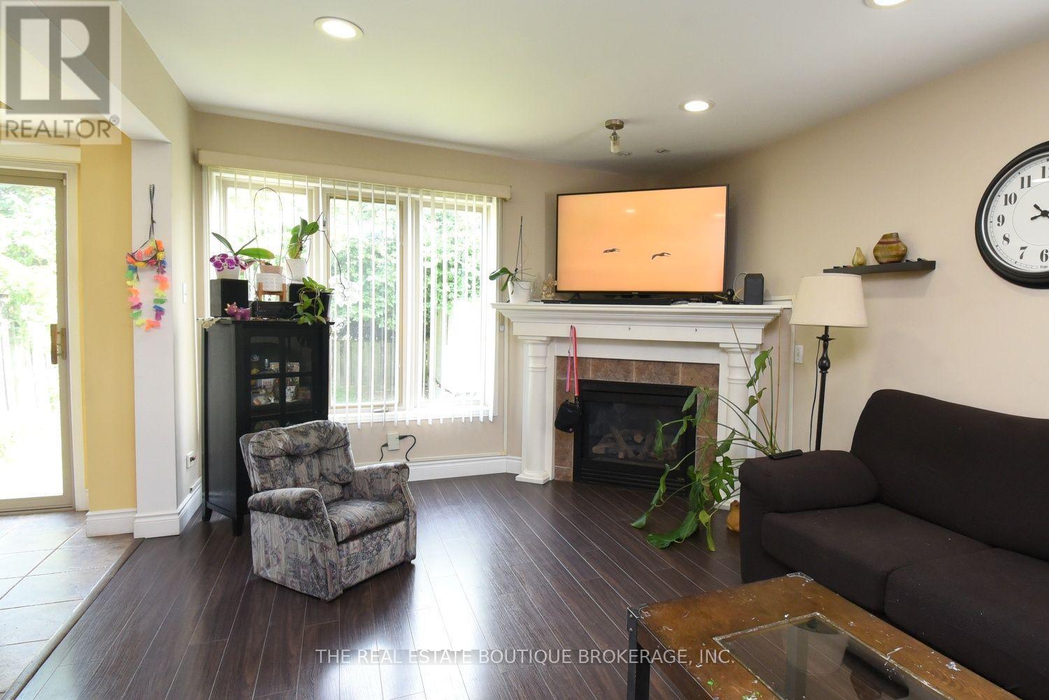 509 SOUTHRIDGE DRIVE - 8