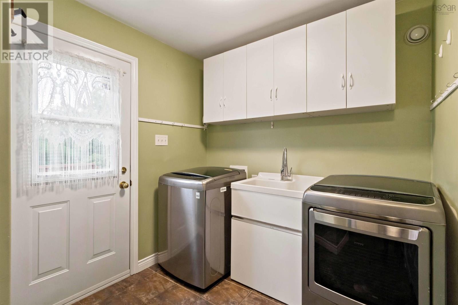 Property 24 of 48 of 16 Morgan Drive