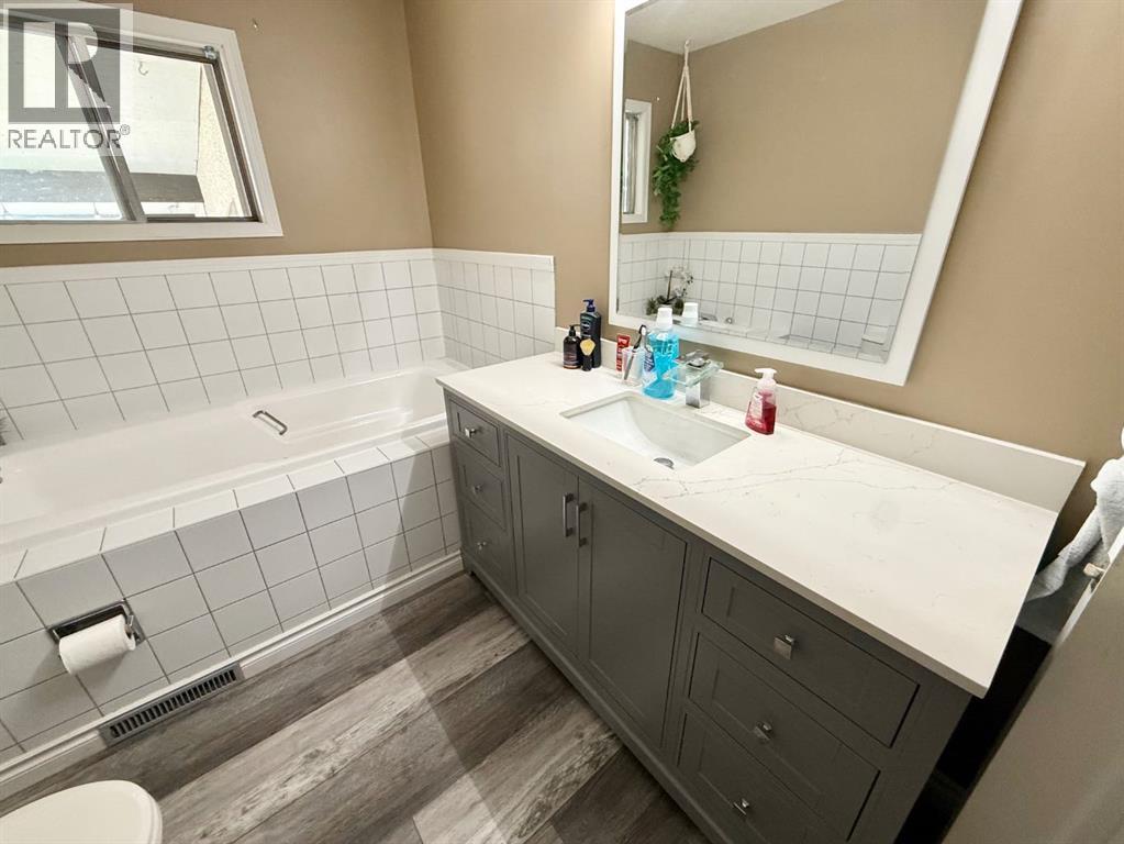 132 SUNWAPTA Drive - Photo 15