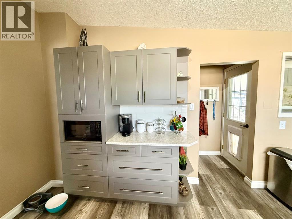 132 SUNWAPTA Drive - Photo 5