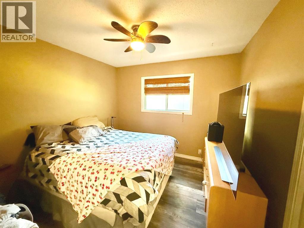132 SUNWAPTA Drive - Photo 12