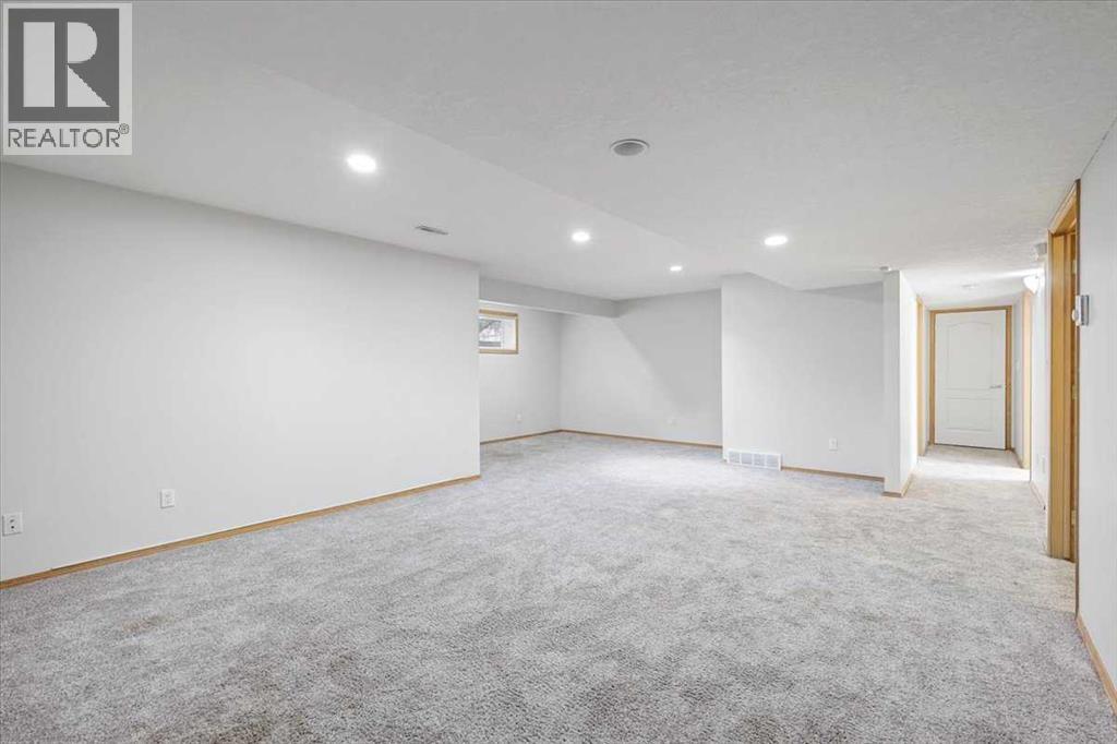 765 Qualicum Beach Bay - Photo 12