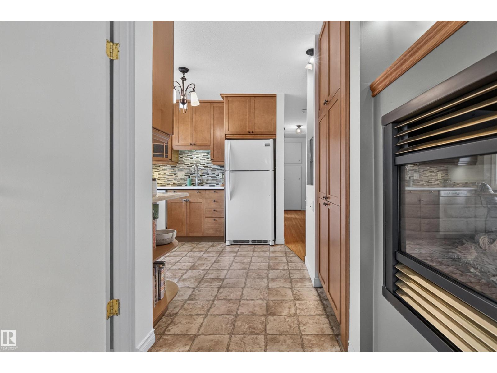 6420 86 Street NW - Photo 10