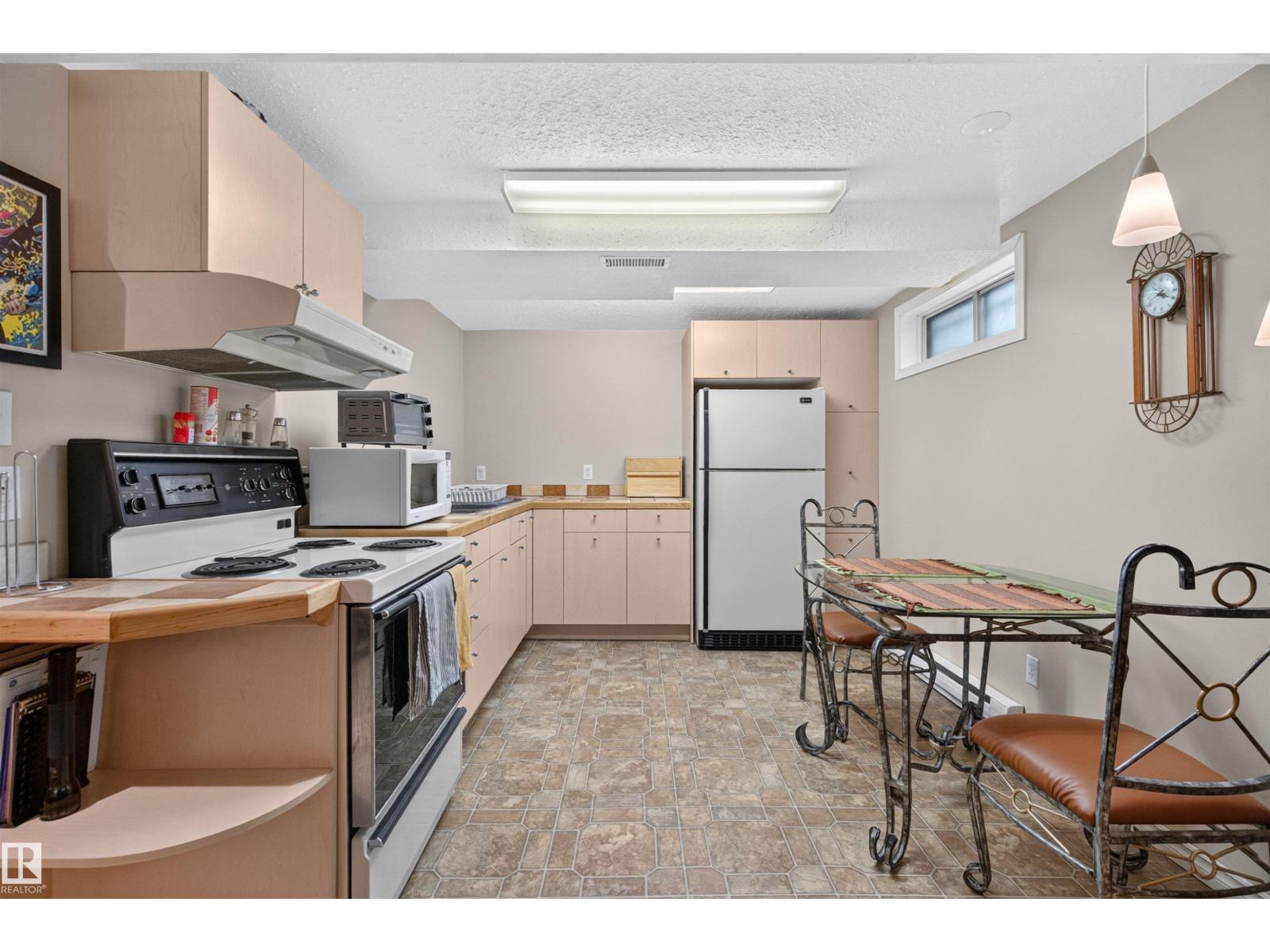 6420 86 Street NW - Photo 31