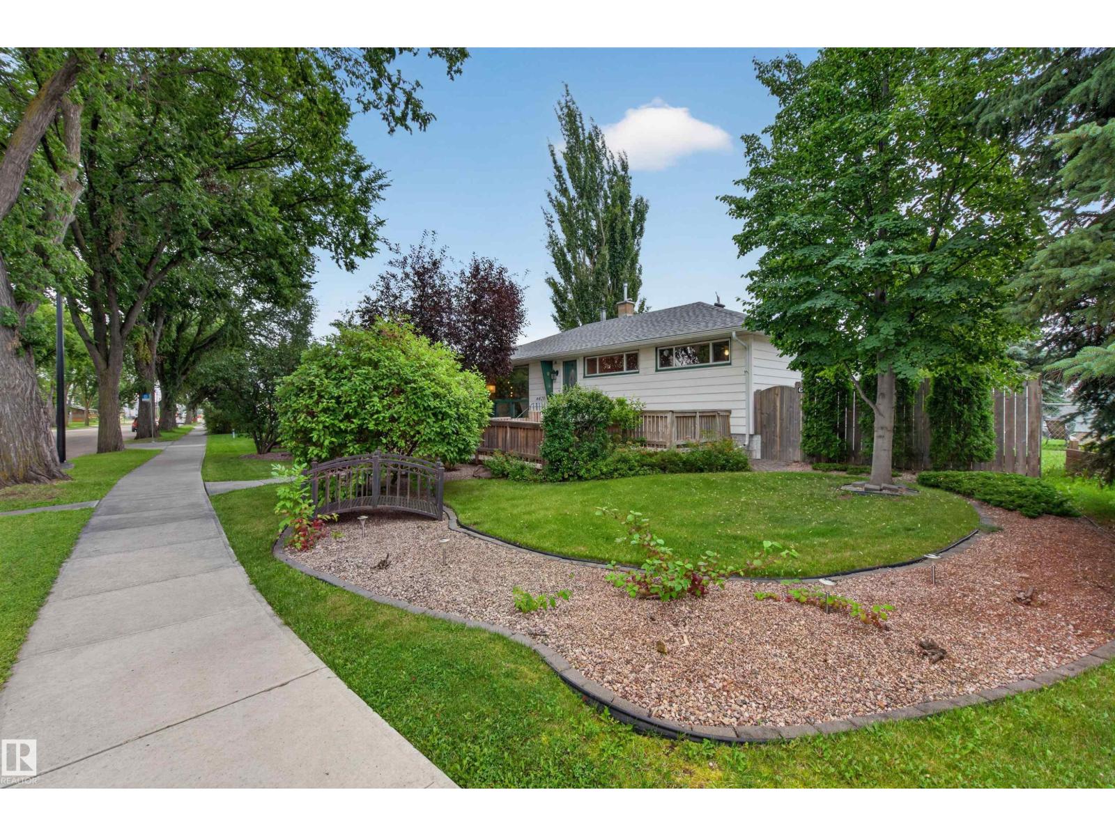 6420 86 Street NW - Photo 42