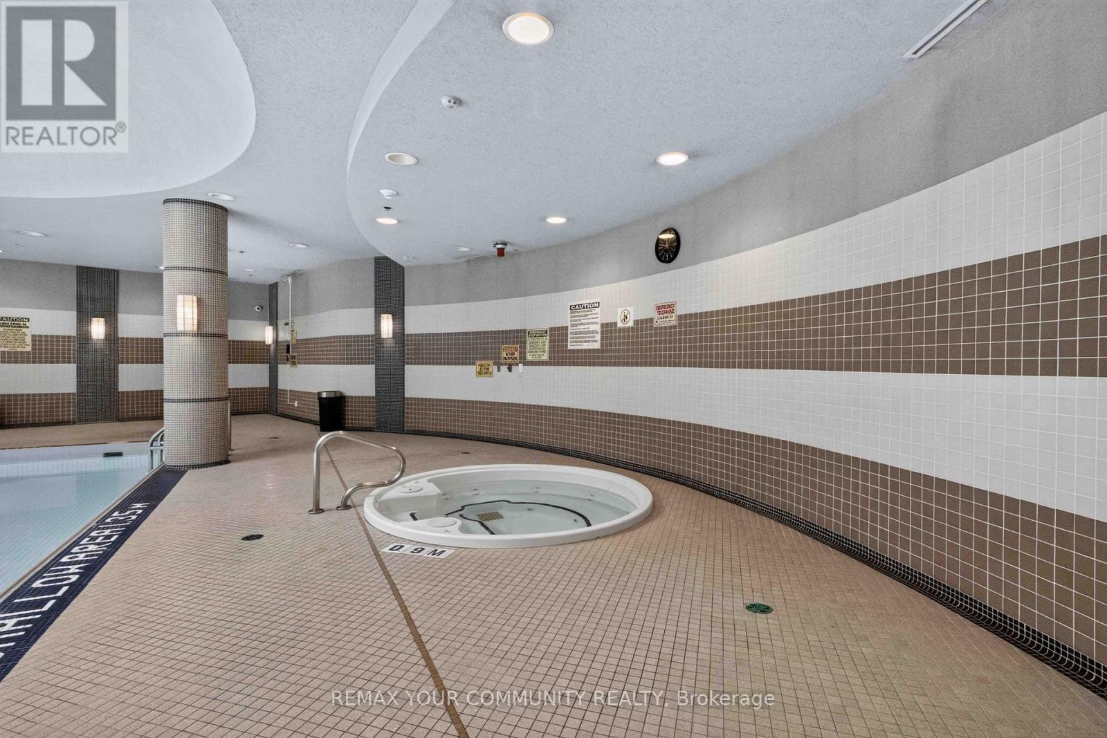 #902 1060 SHEPPARD AVENUE W - 37