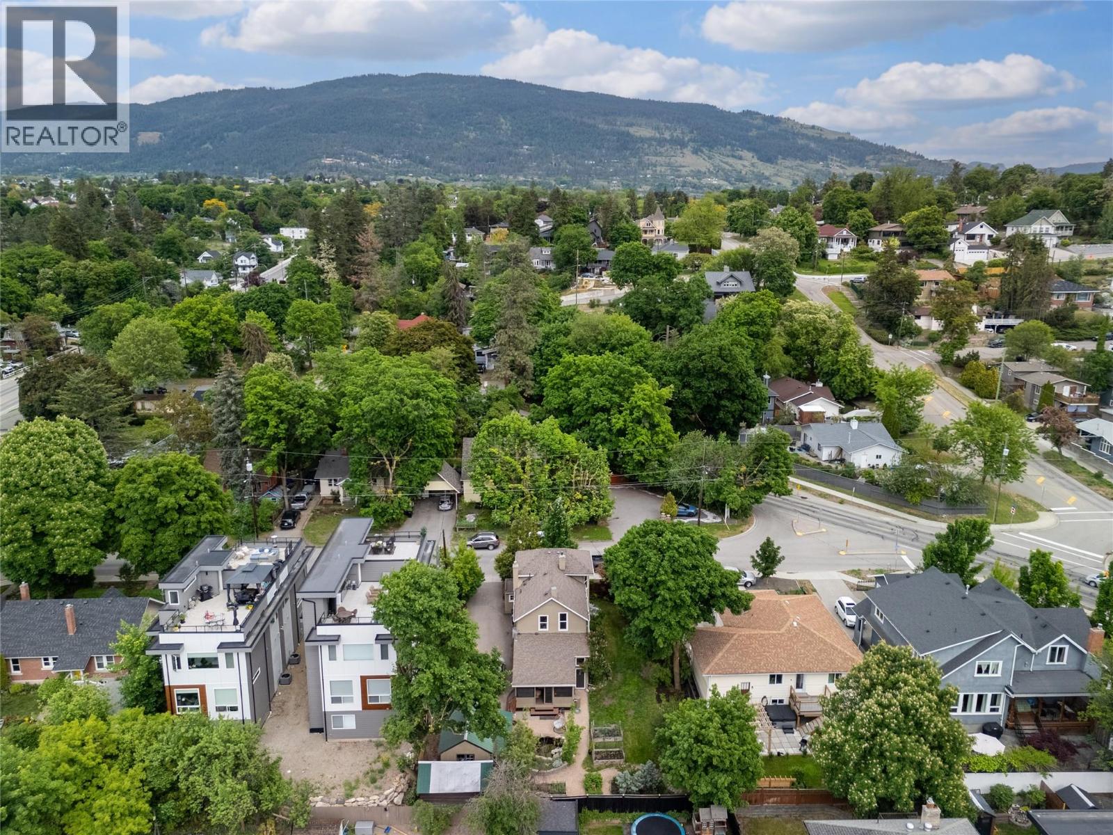 3002 25 Street - 56