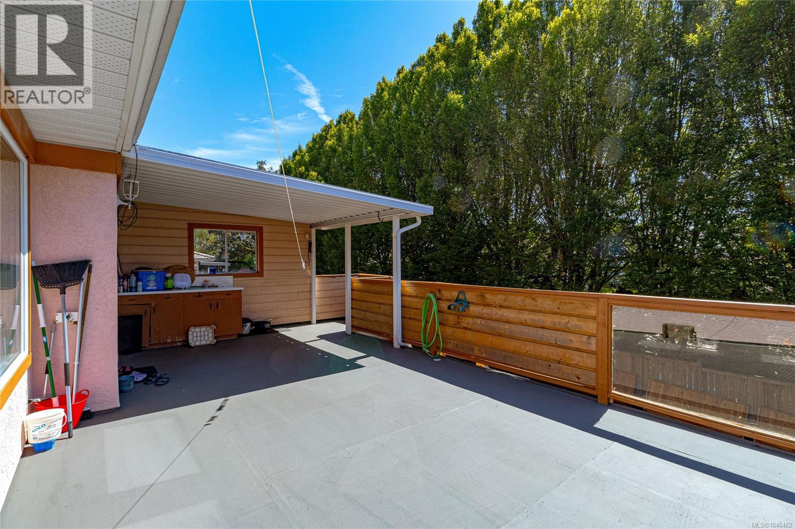 897 Maltwood Terr - Image 8