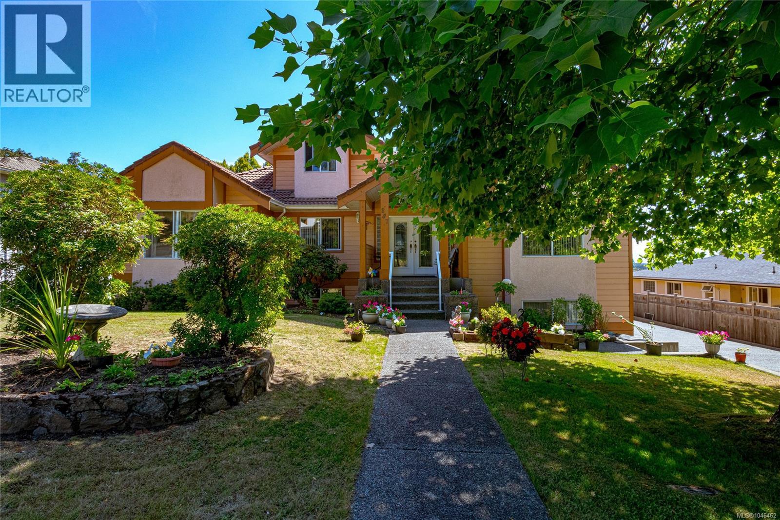 897 Maltwood Terr - 2