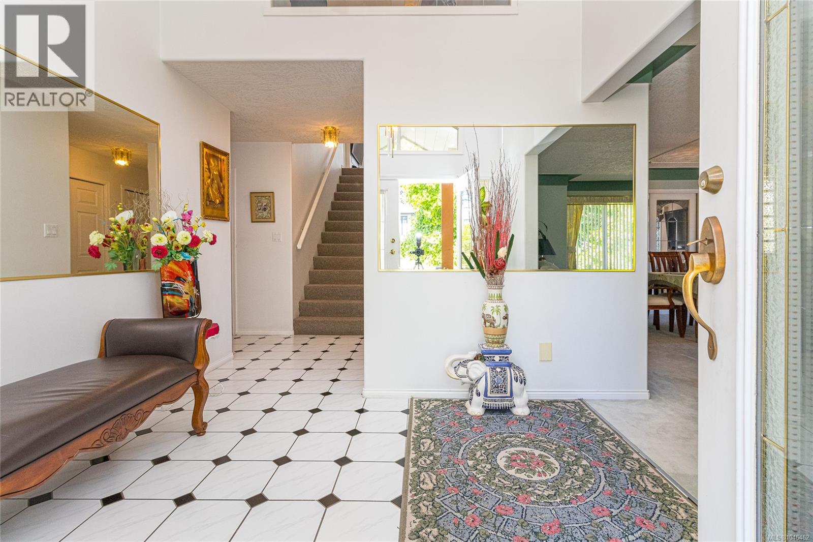 897 Maltwood Terr - Image 5