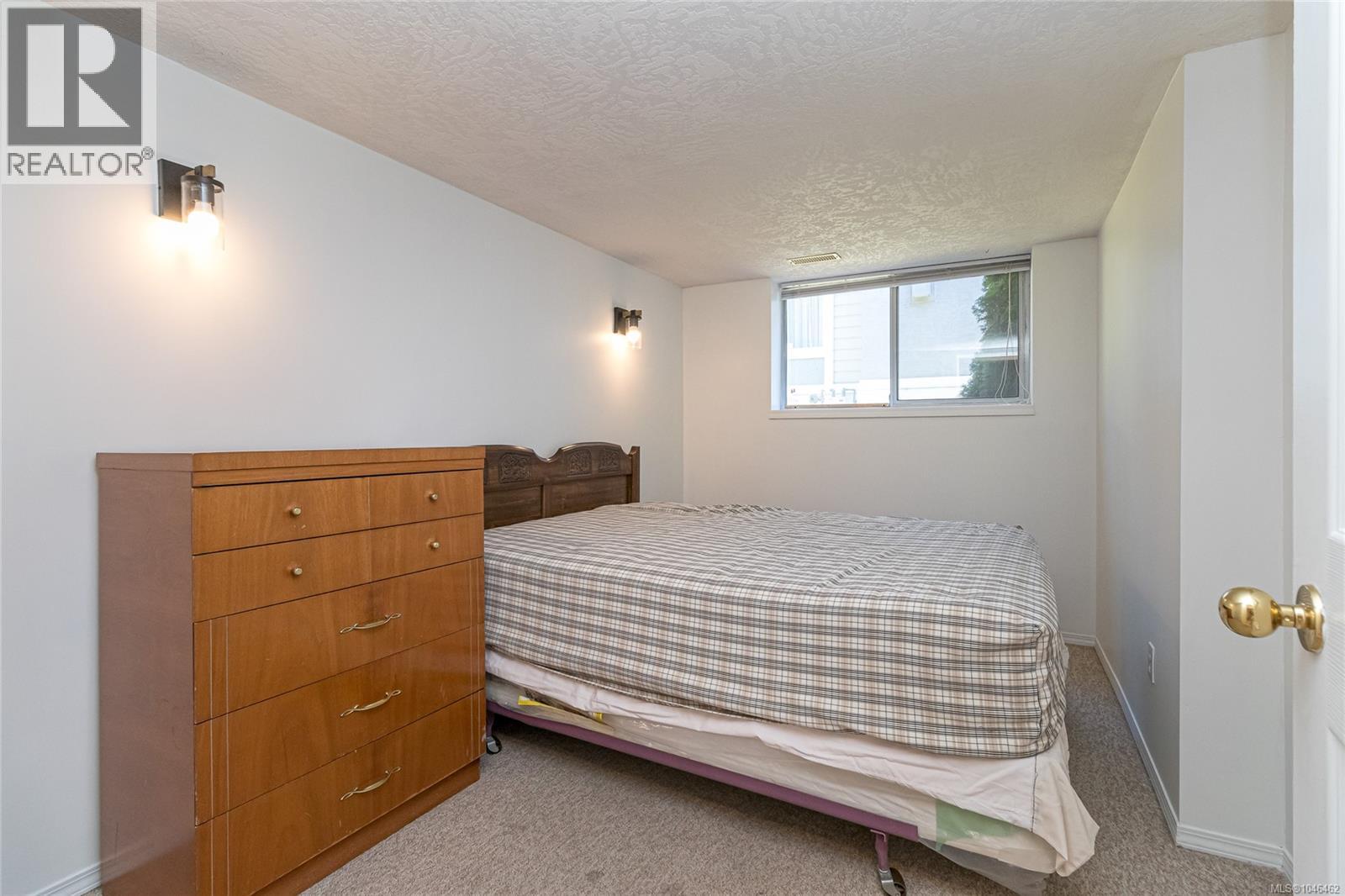 897 Maltwood Terr - Image 25