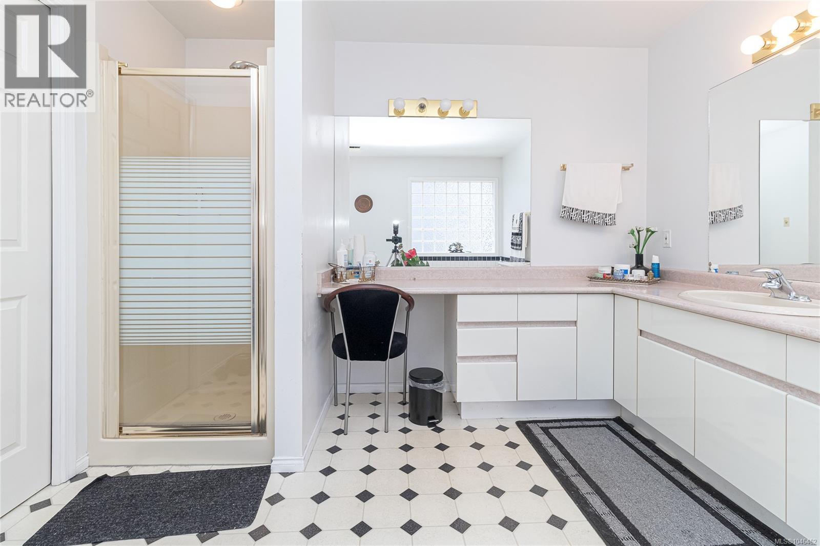 897 Maltwood Terr - Image 26