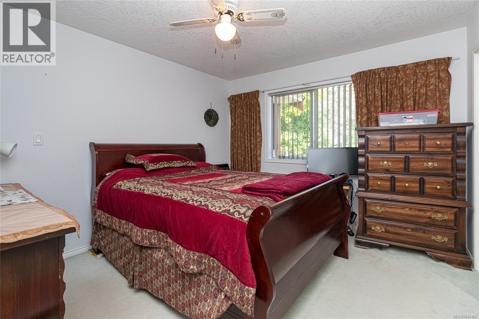 897 Maltwood Terr - Image 32