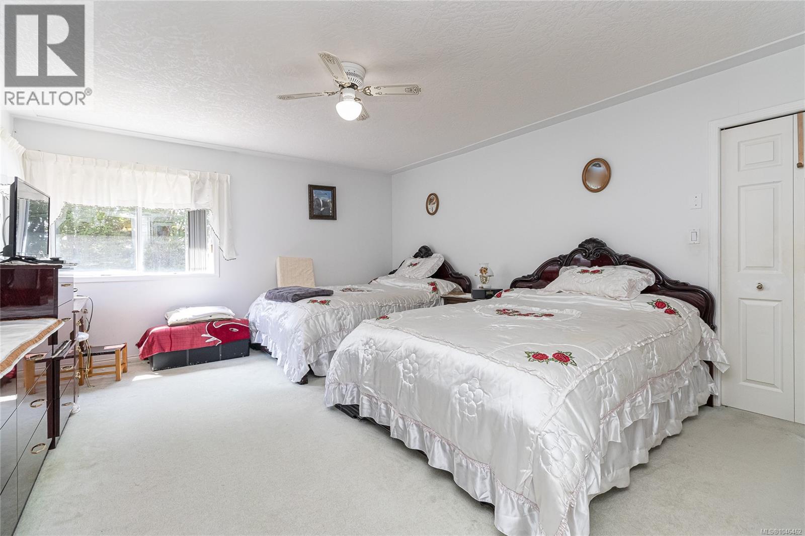 897 Maltwood Terr - Image 39