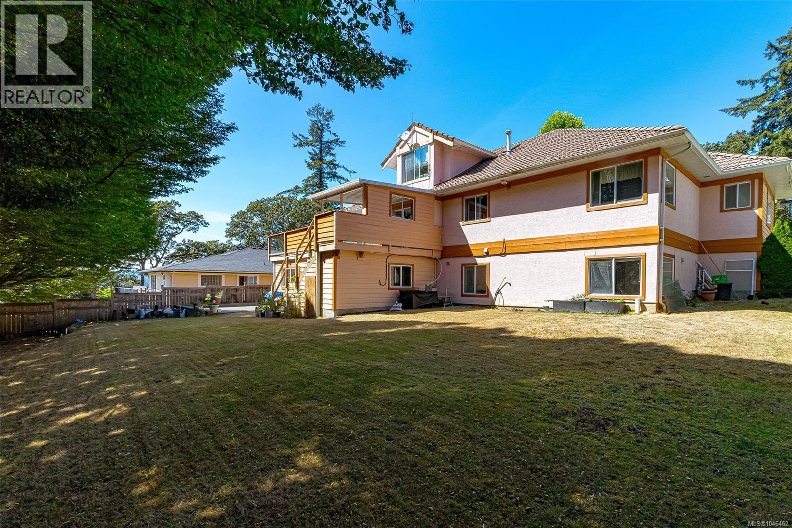 897 Maltwood Terr - Image 44