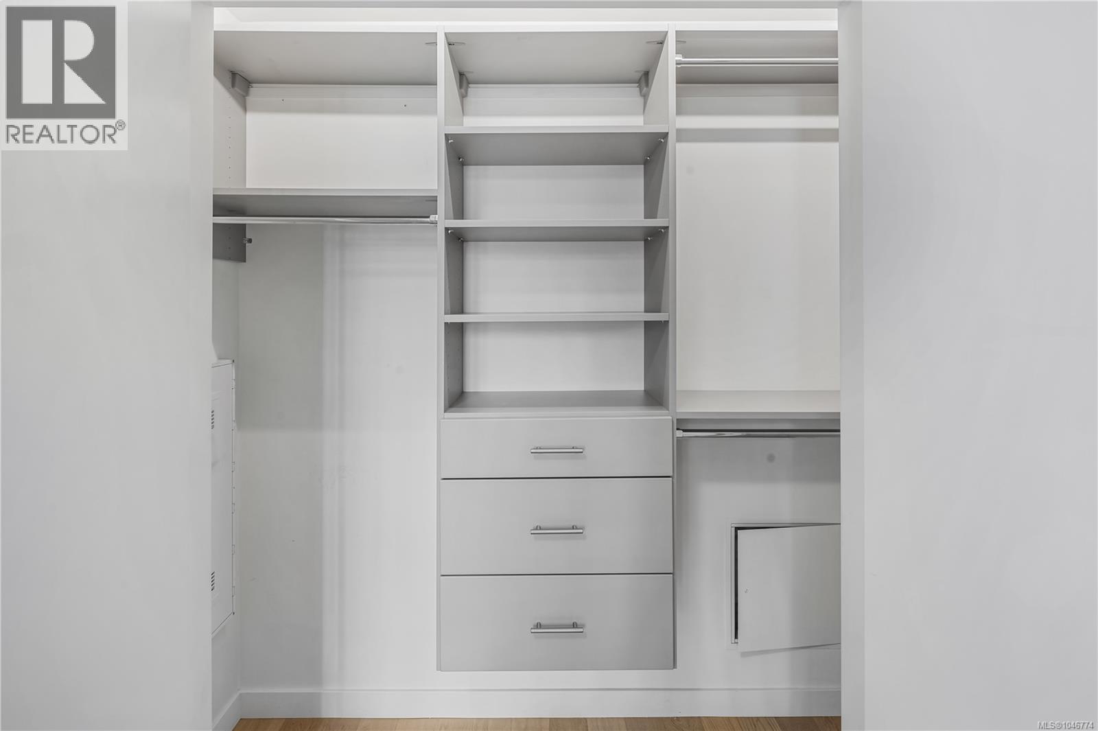 #116 530 Michigan St - Image 30