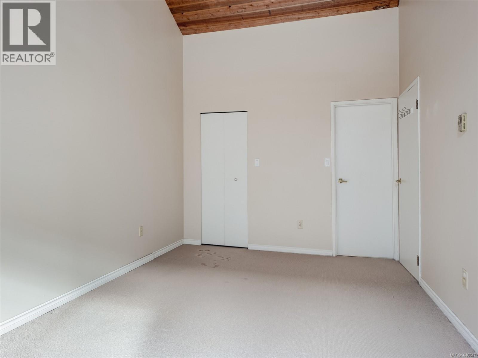 111 Michigan St - 14