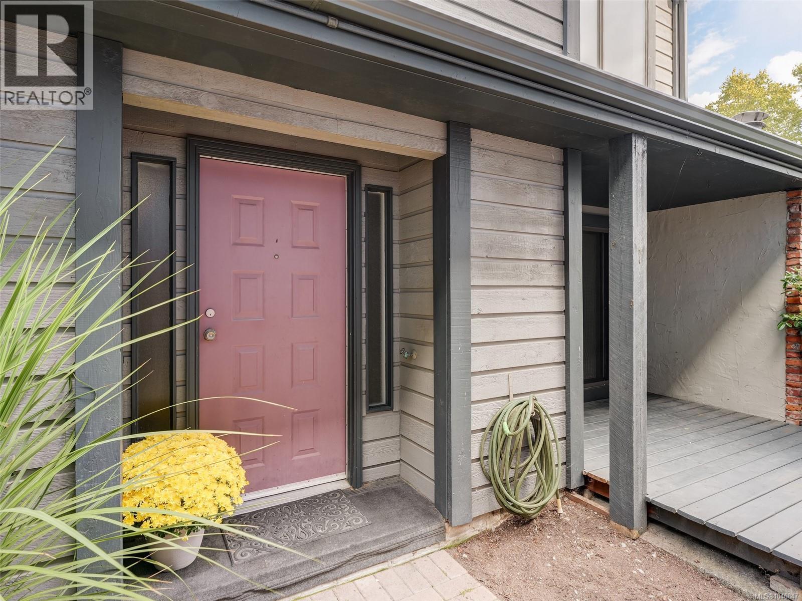 111 Michigan St - Image 26