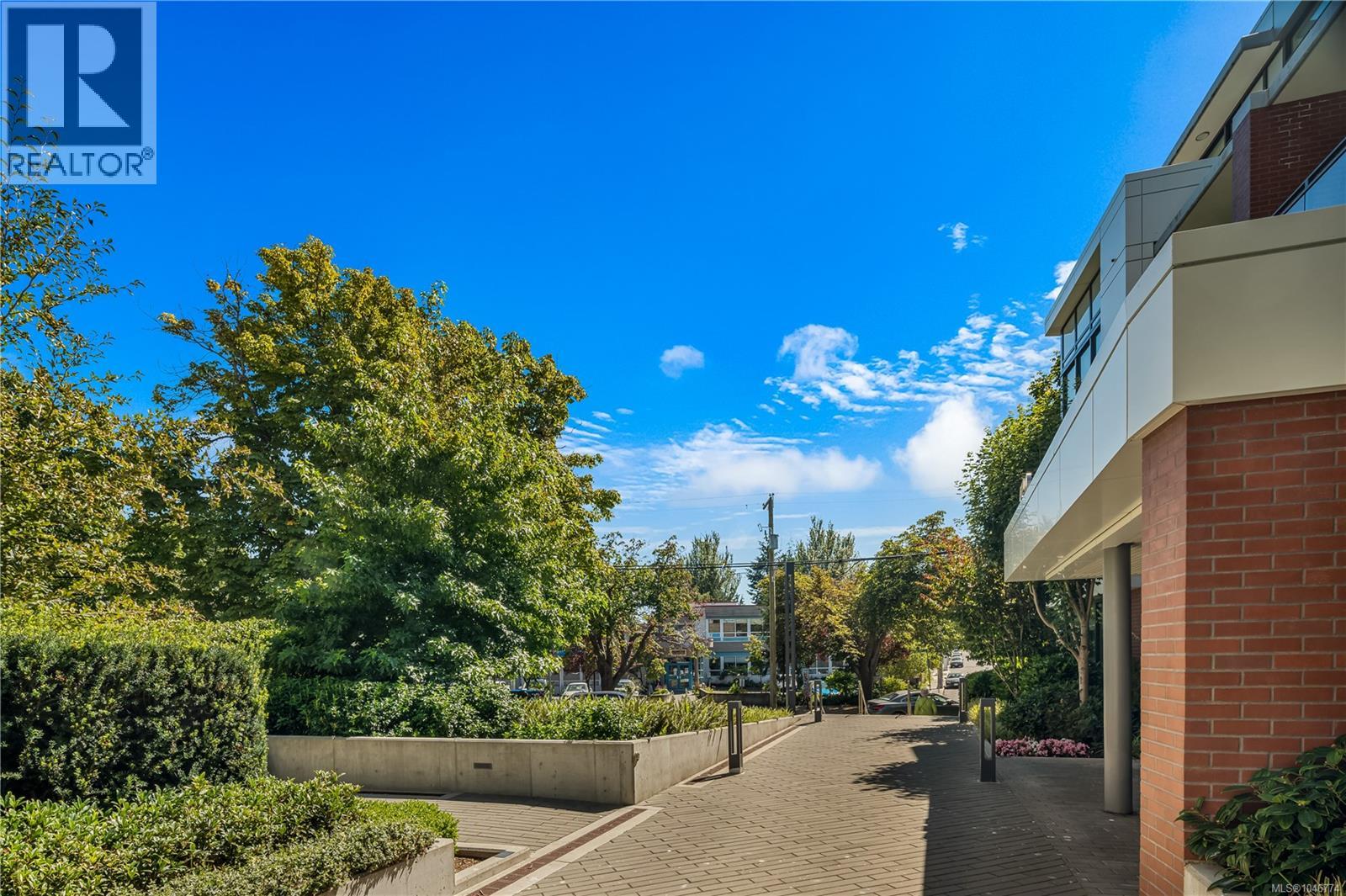 #116 530 Michigan St - 3