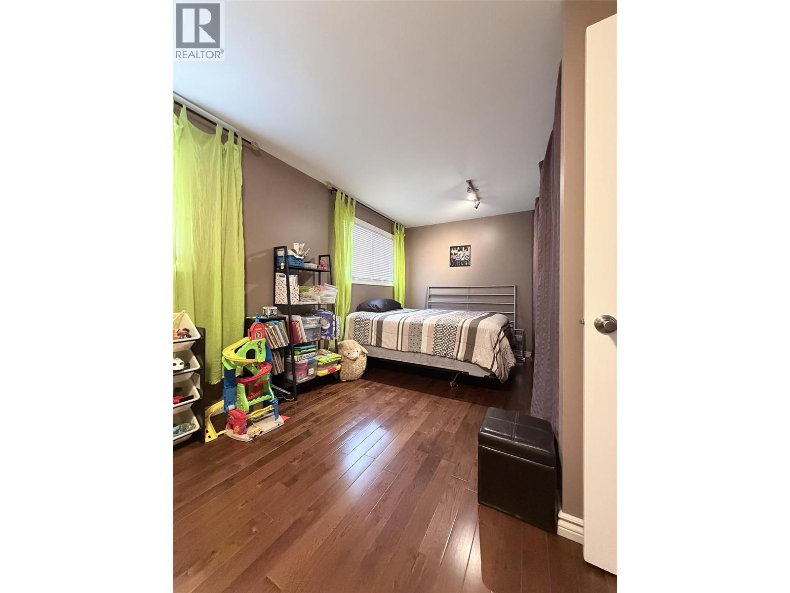 1801 Mt Sinclair Avenue N - 29