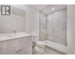 124 - 2 David Eyer Road, Richmond Hill, ON L4S0N6 Photo 13