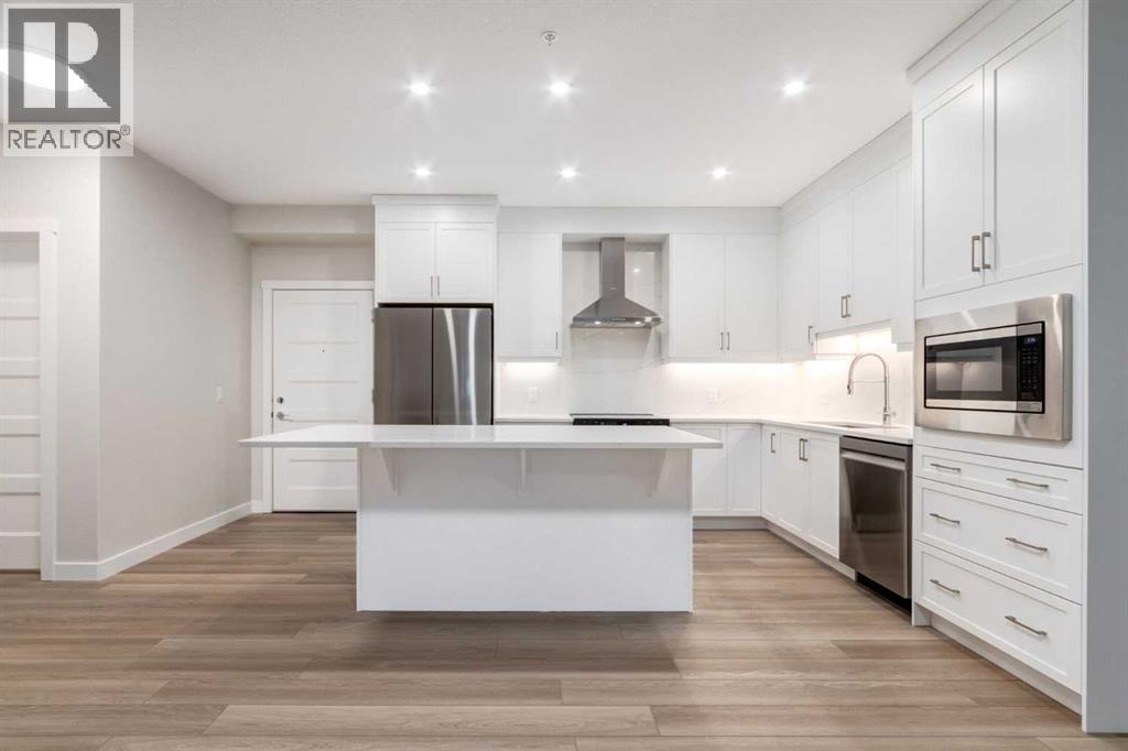 #2113 2117 81 Street SW - 4