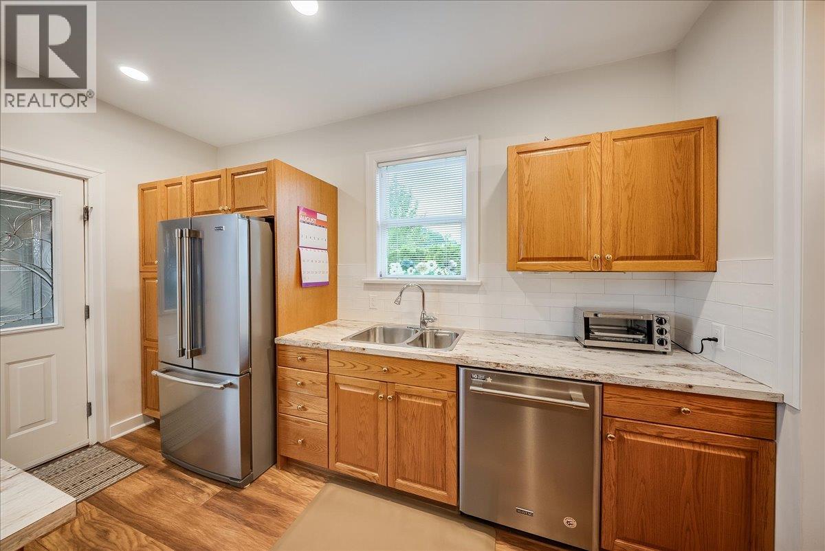 2081 Second Avenue - Image 13