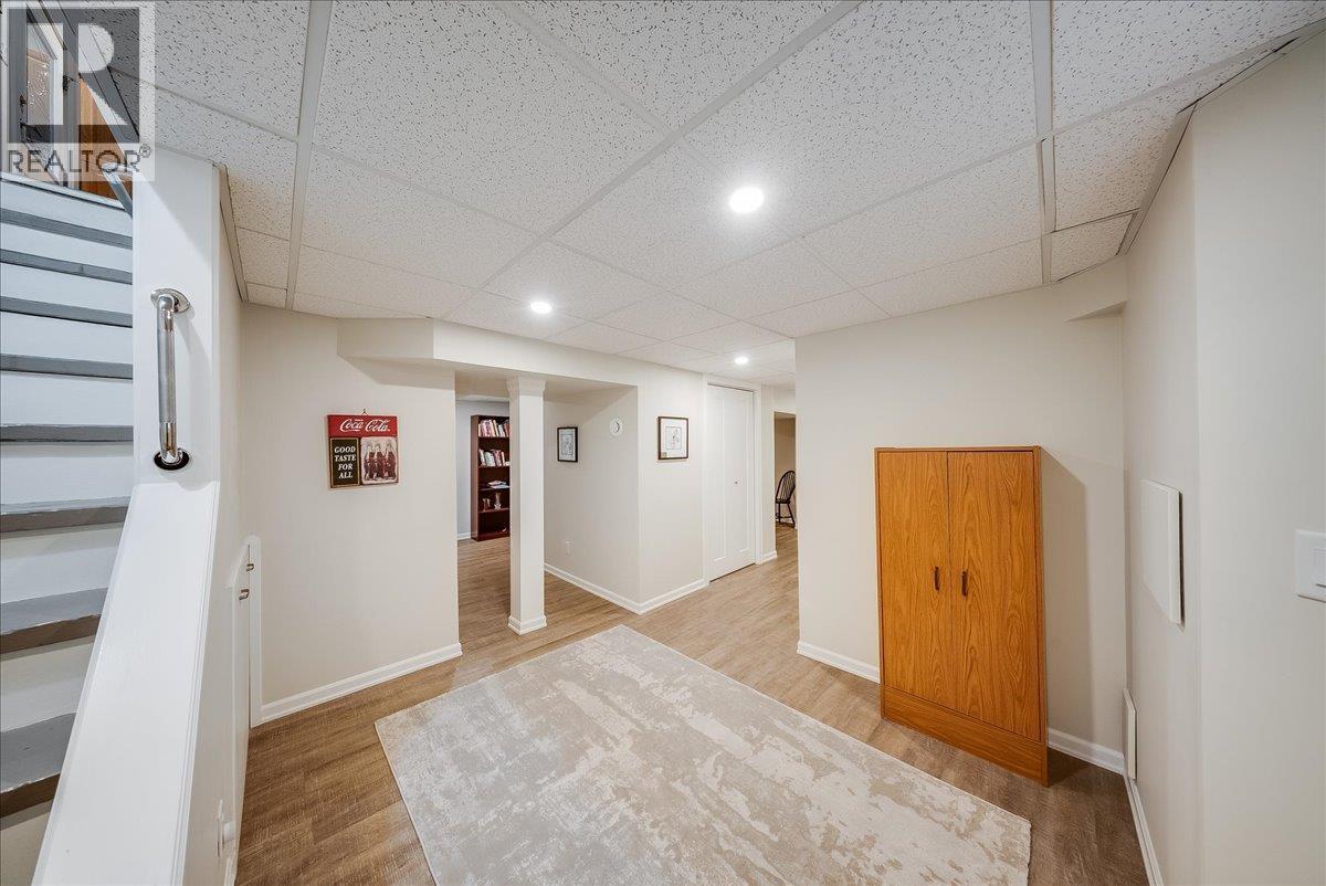 2081 Second Avenue - 22