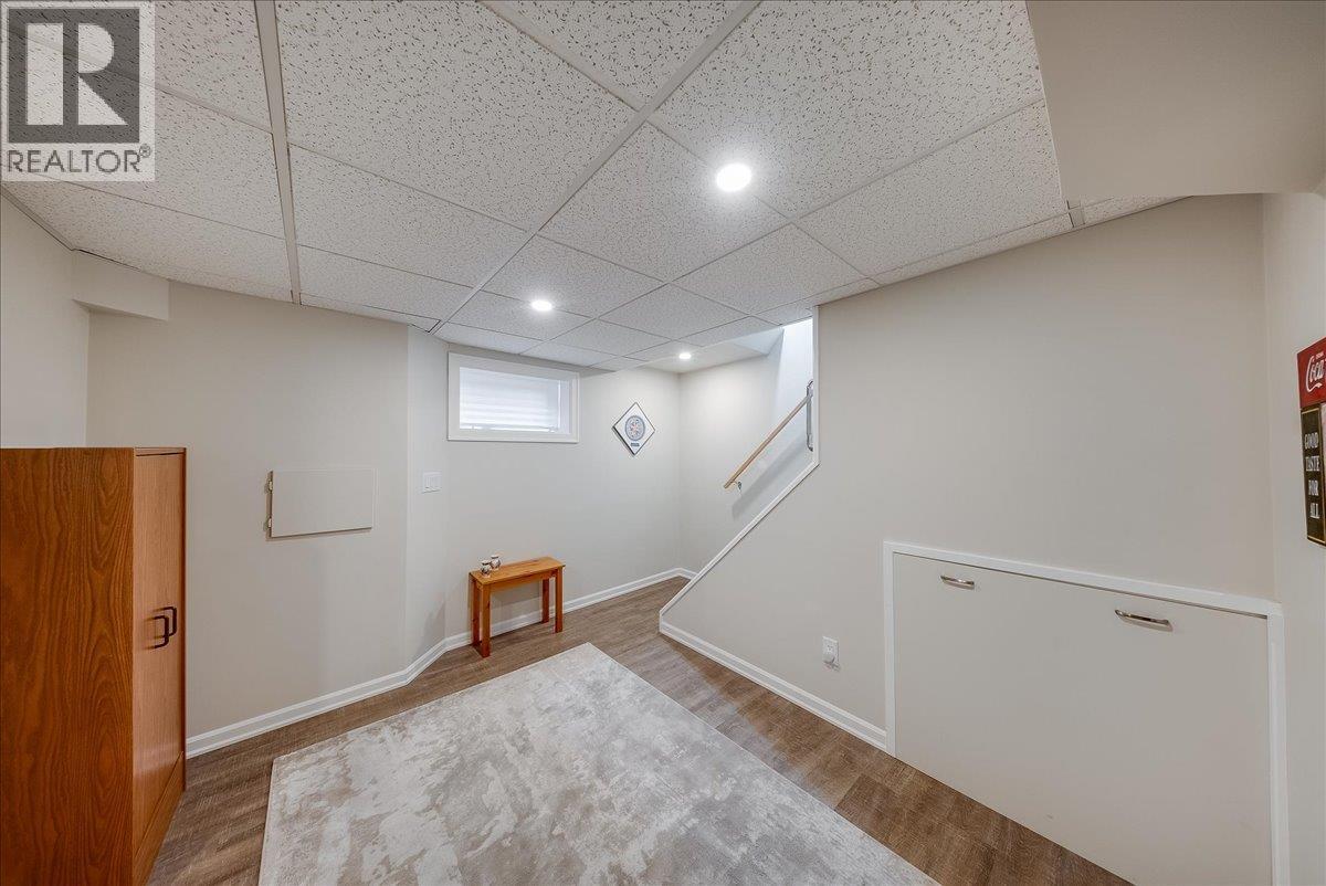 2081 Second Avenue - Image 23