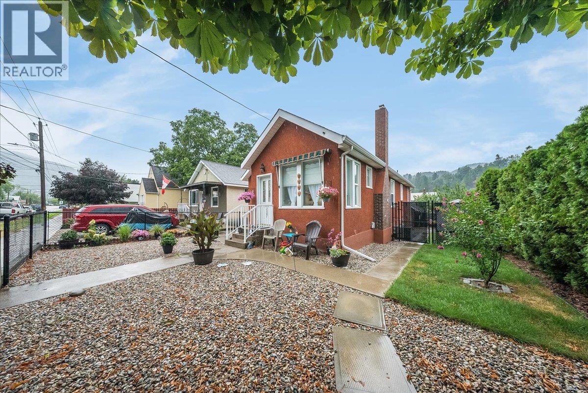 2081 Second Avenue - Image 34