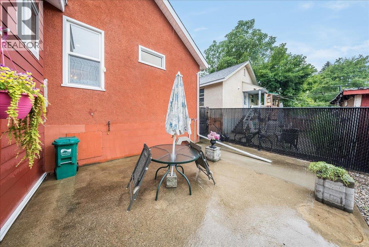 2081 Second Avenue - 37