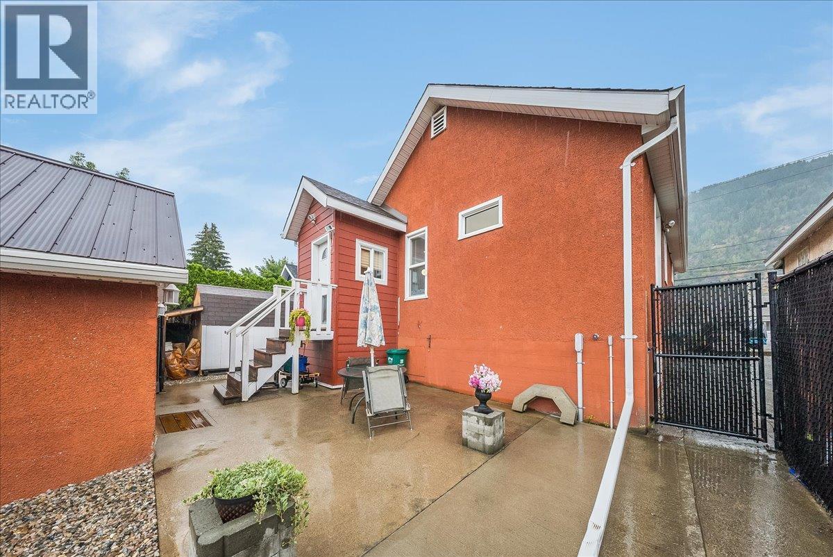 2081 Second Avenue - Image 38