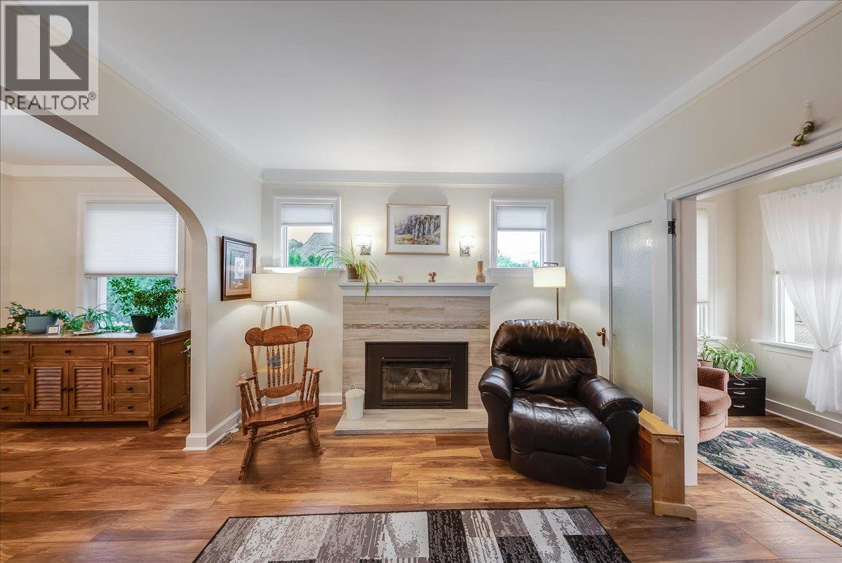 2081 Second Avenue - Image 5