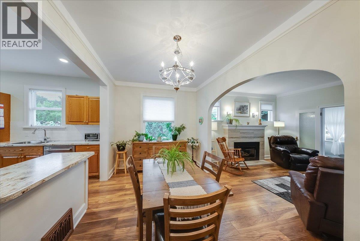 2081 Second Avenue - Image 8