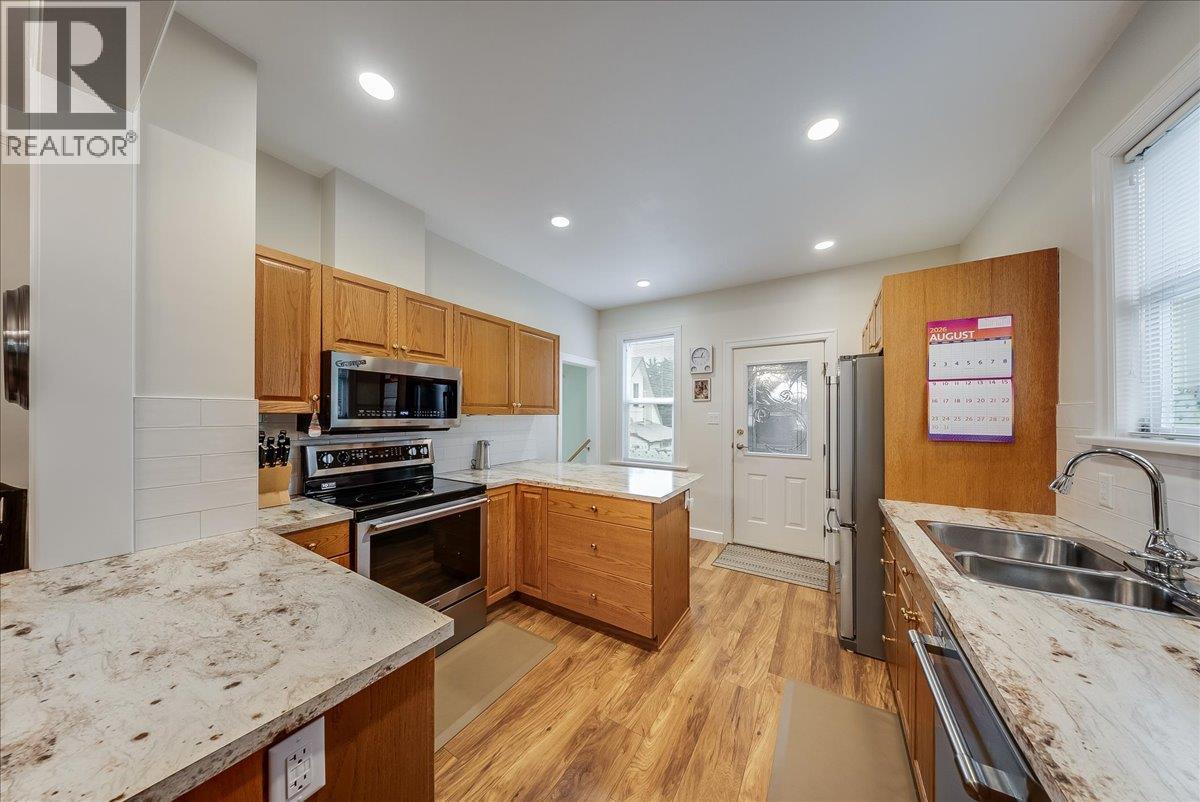 2081 Second Avenue - Image 9