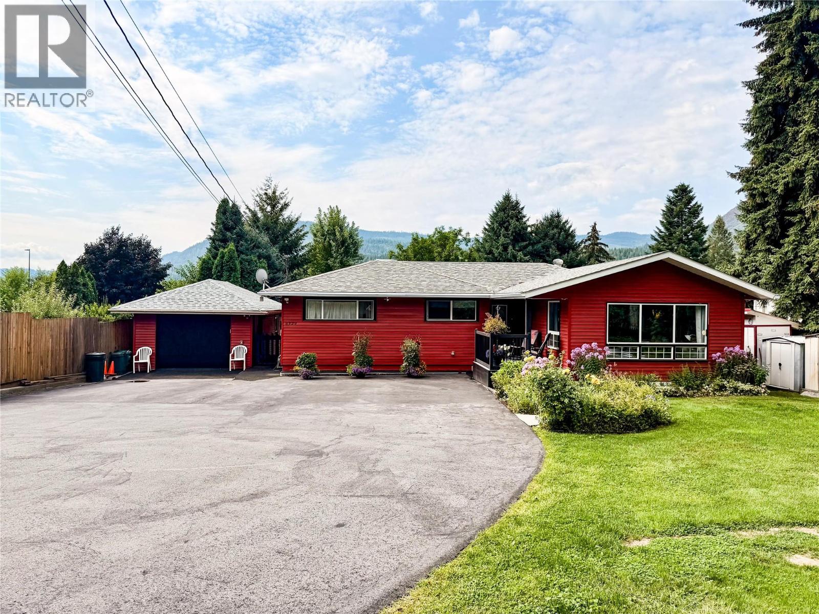 8329 Highway 3B - 1