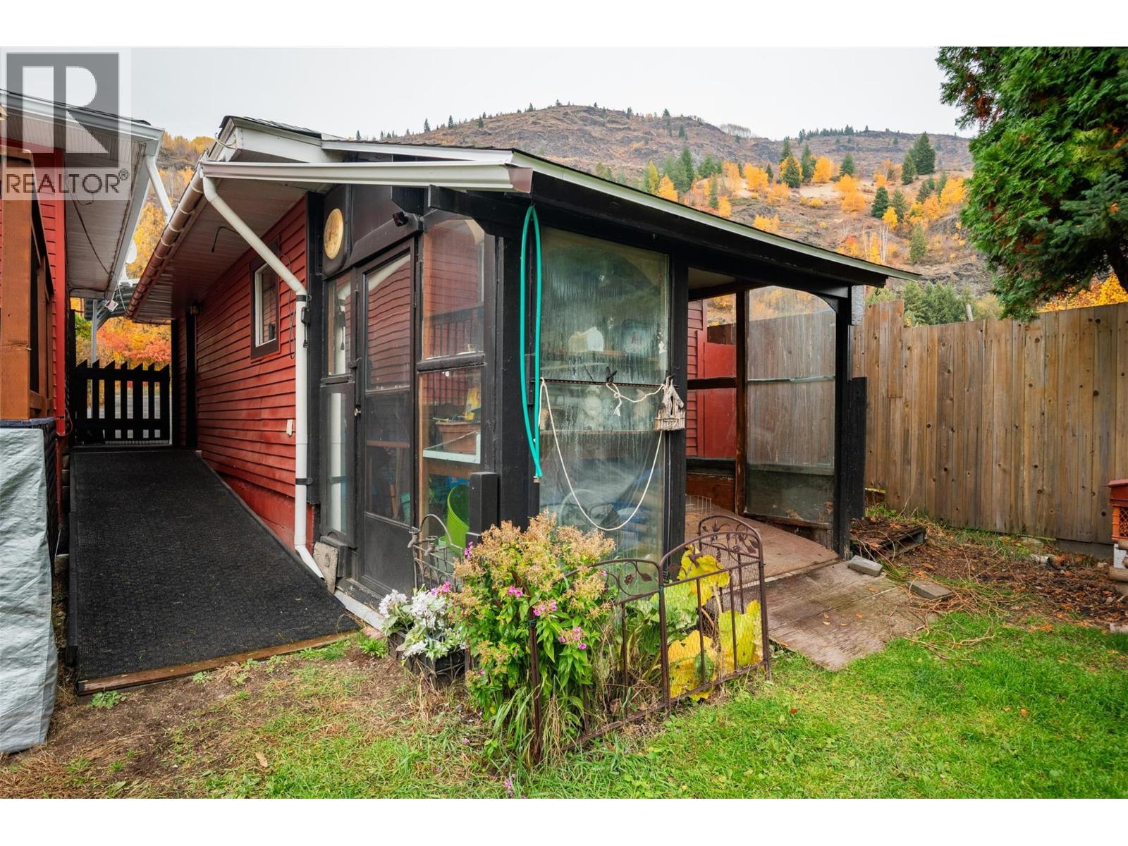 8329 Highway 3B - 49