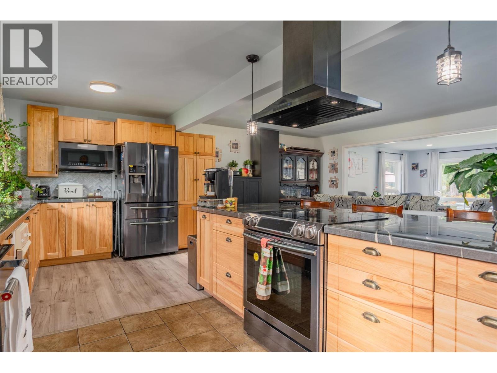 8329 Highway 3B - 5