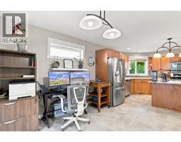 Bedroom - 1373 Copperhead Drive, Kamloops, BC V2E2T4 Photo 8