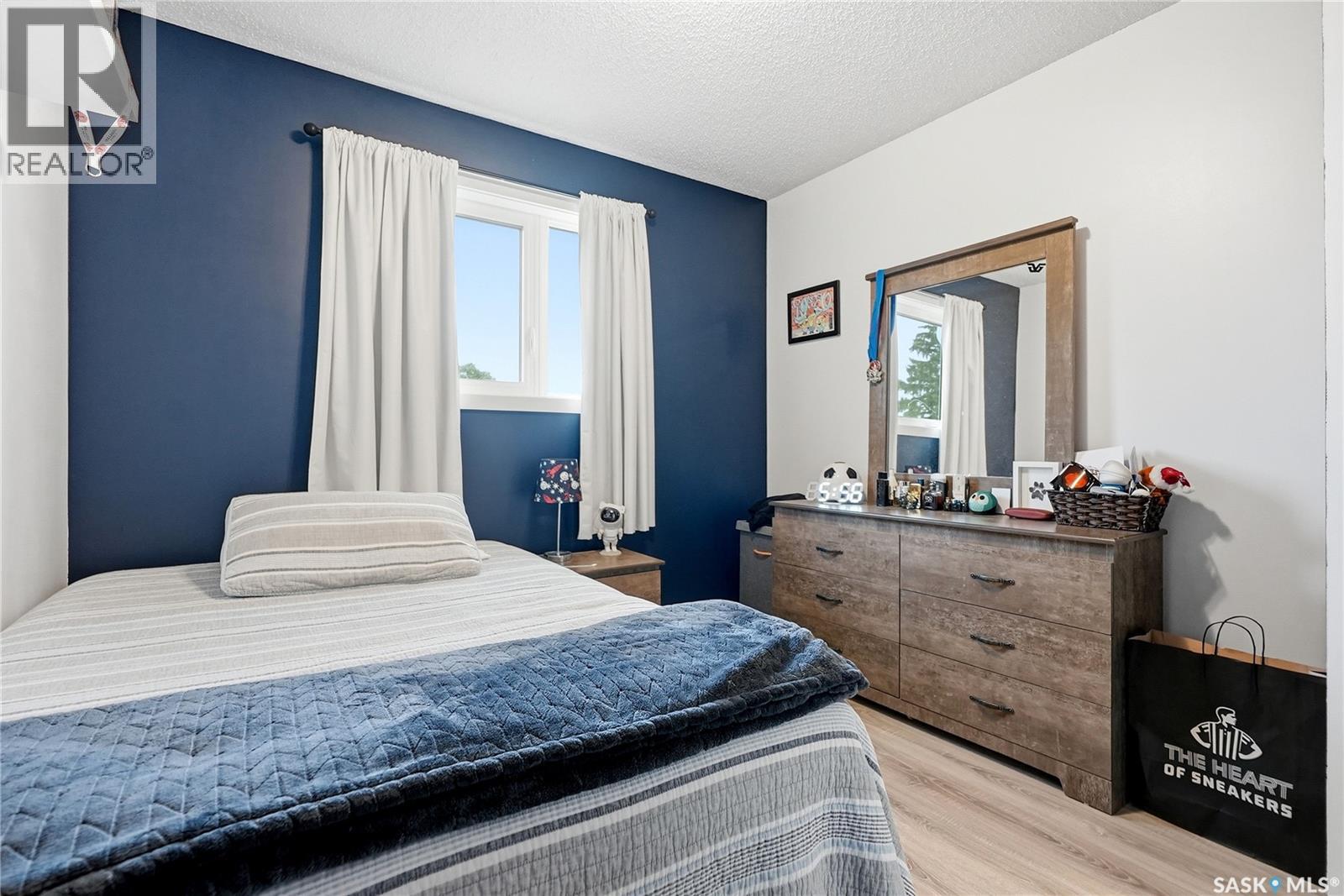 468 Berini DRIVE - Image 40