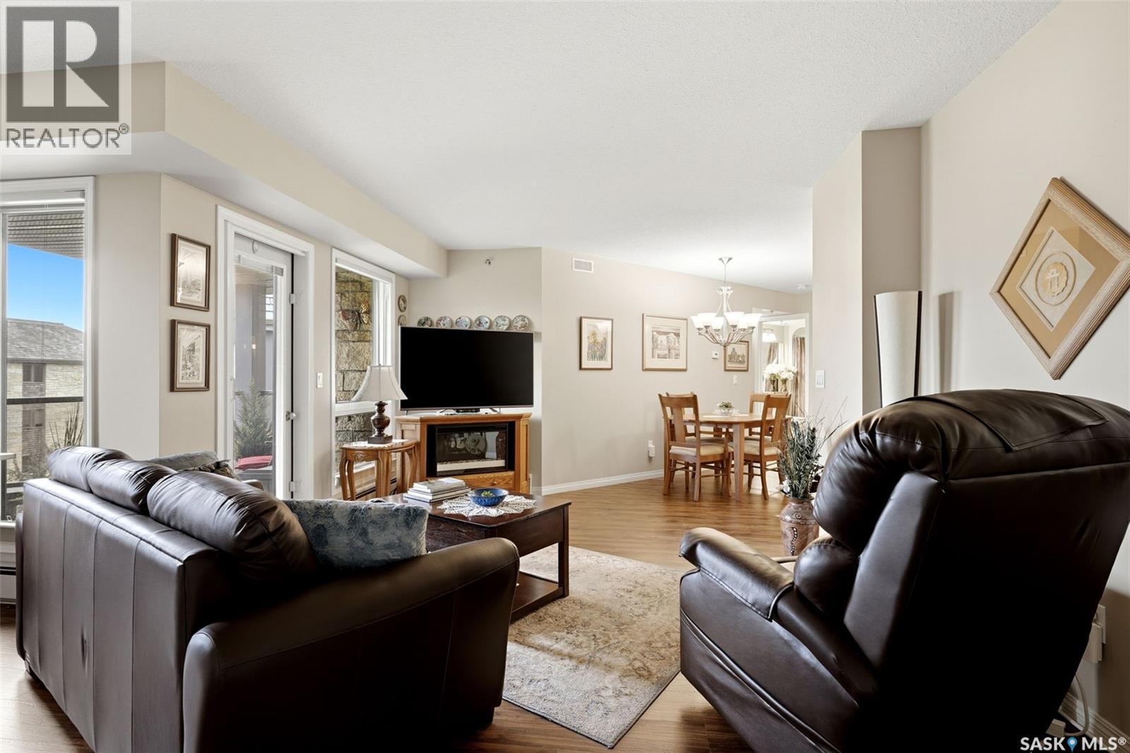 #449 3605 Albert STREET - Image 6