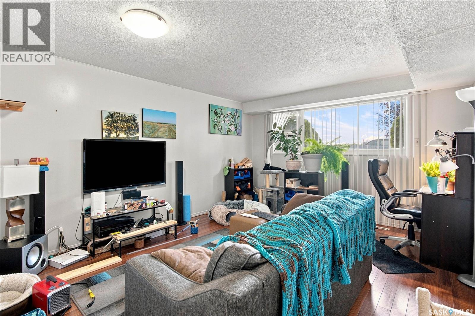 7110-7112 Dewdney AVENUE - Image 19