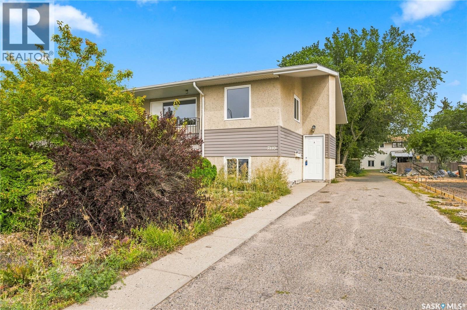 7110-7112 Dewdney AVENUE - 2